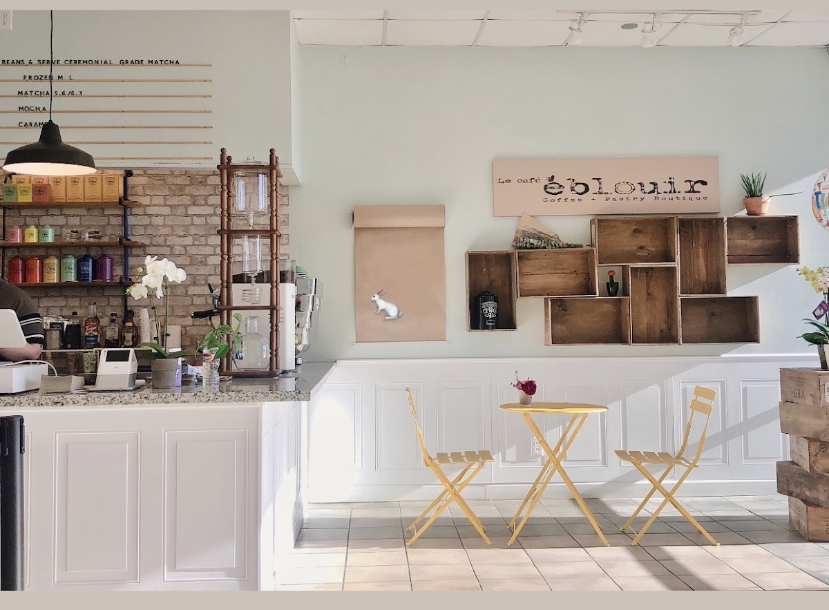 Le Cafe Eblouir